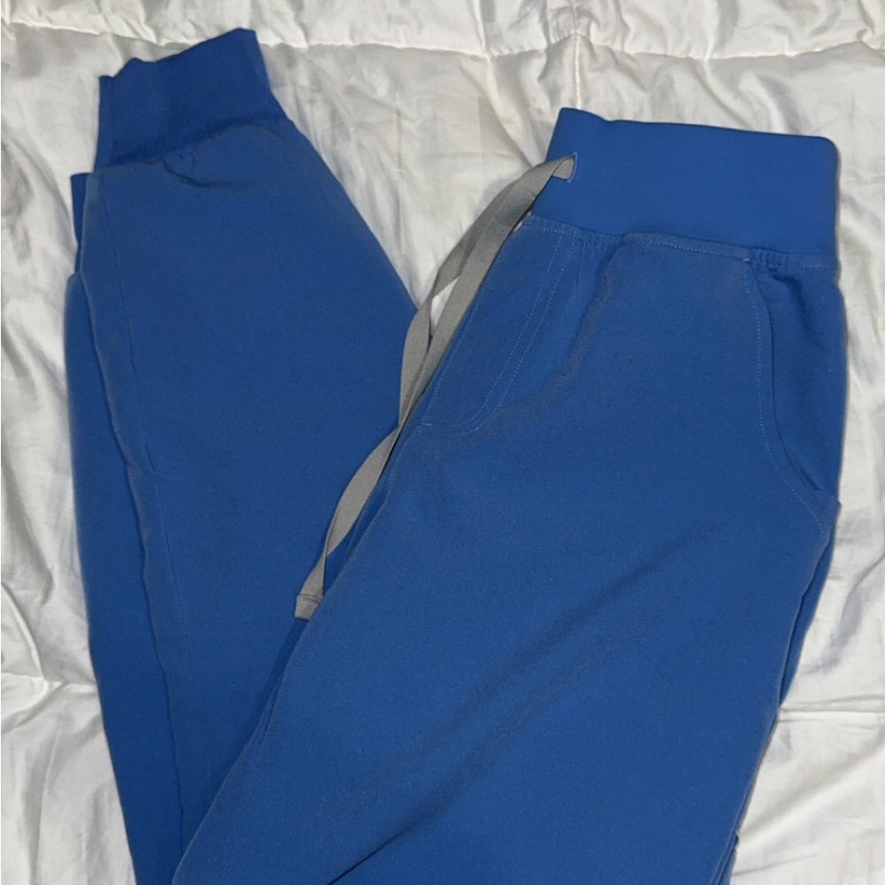 Figs Ceil Blue Technical Collection Top & Bottoms